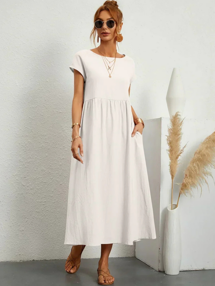 Marianne – Elegant Kjole med Rund Hals