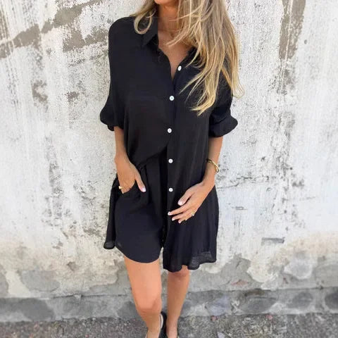 Nina – Casual Ensfarvet Bluse og Shorts-Sæt